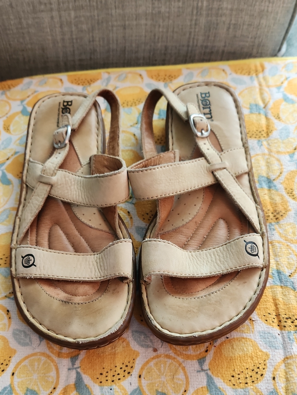 Born Cream Leather Women’s Slingback Sandals